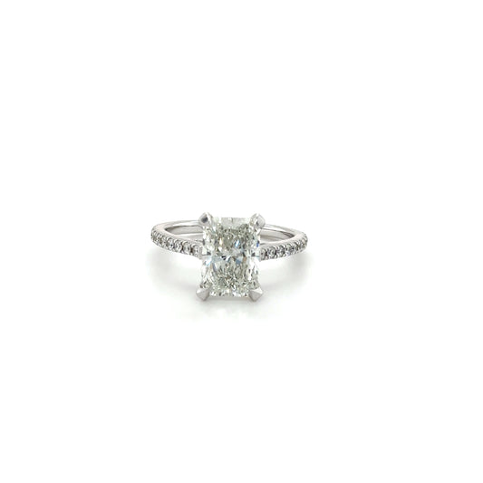 Radiant Cut Diamond Ring