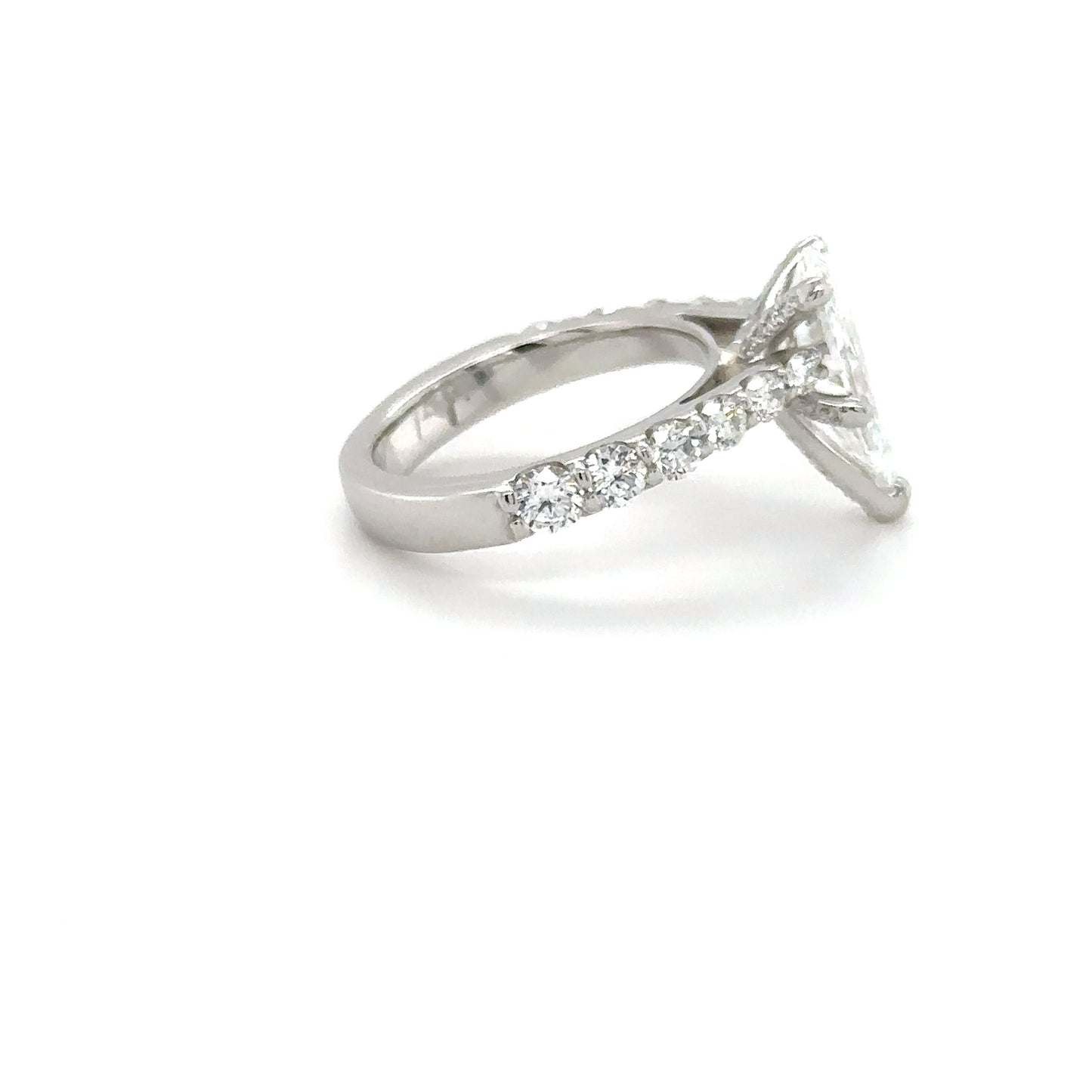 Pear Shape Diamond Ring