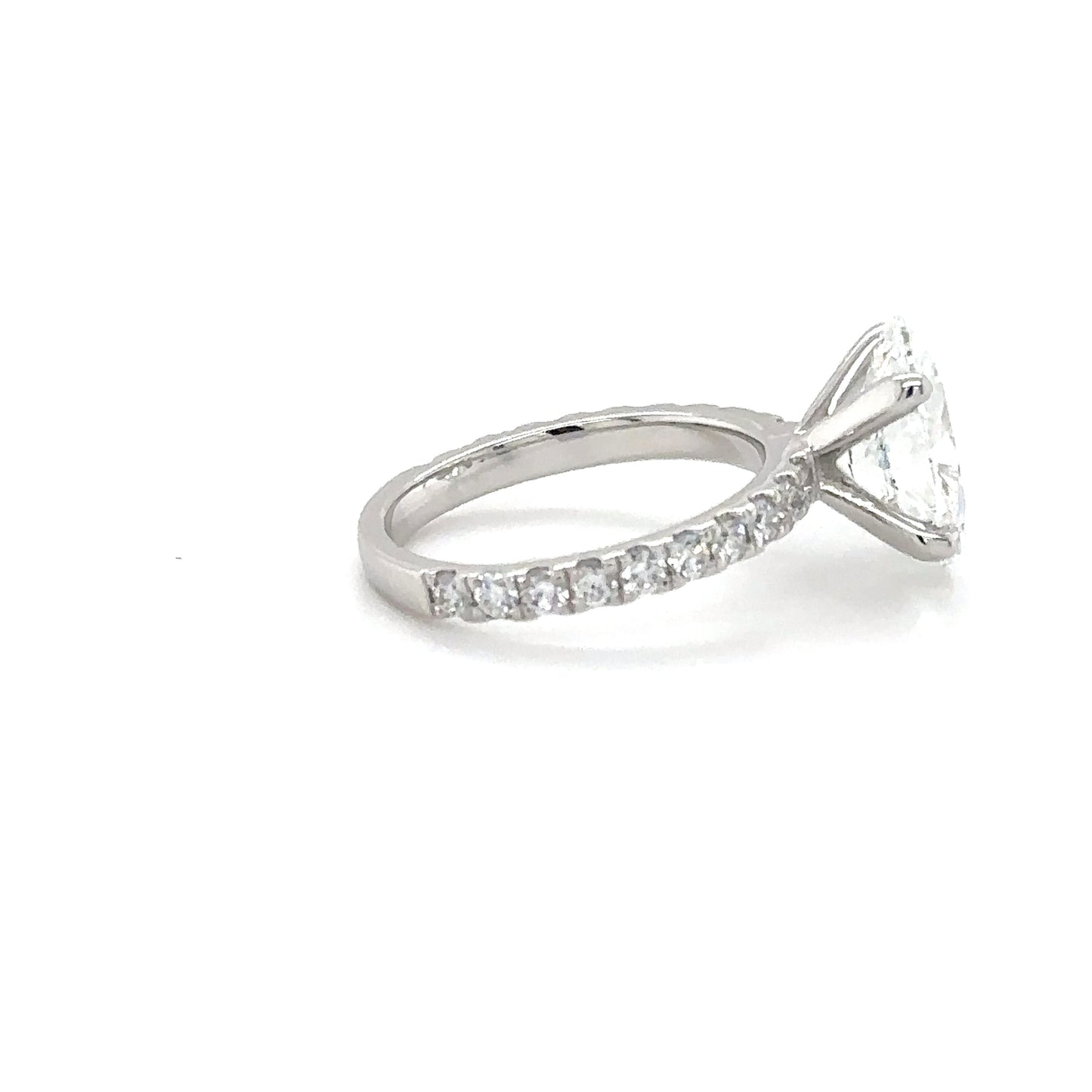 Oval Diamond Ring